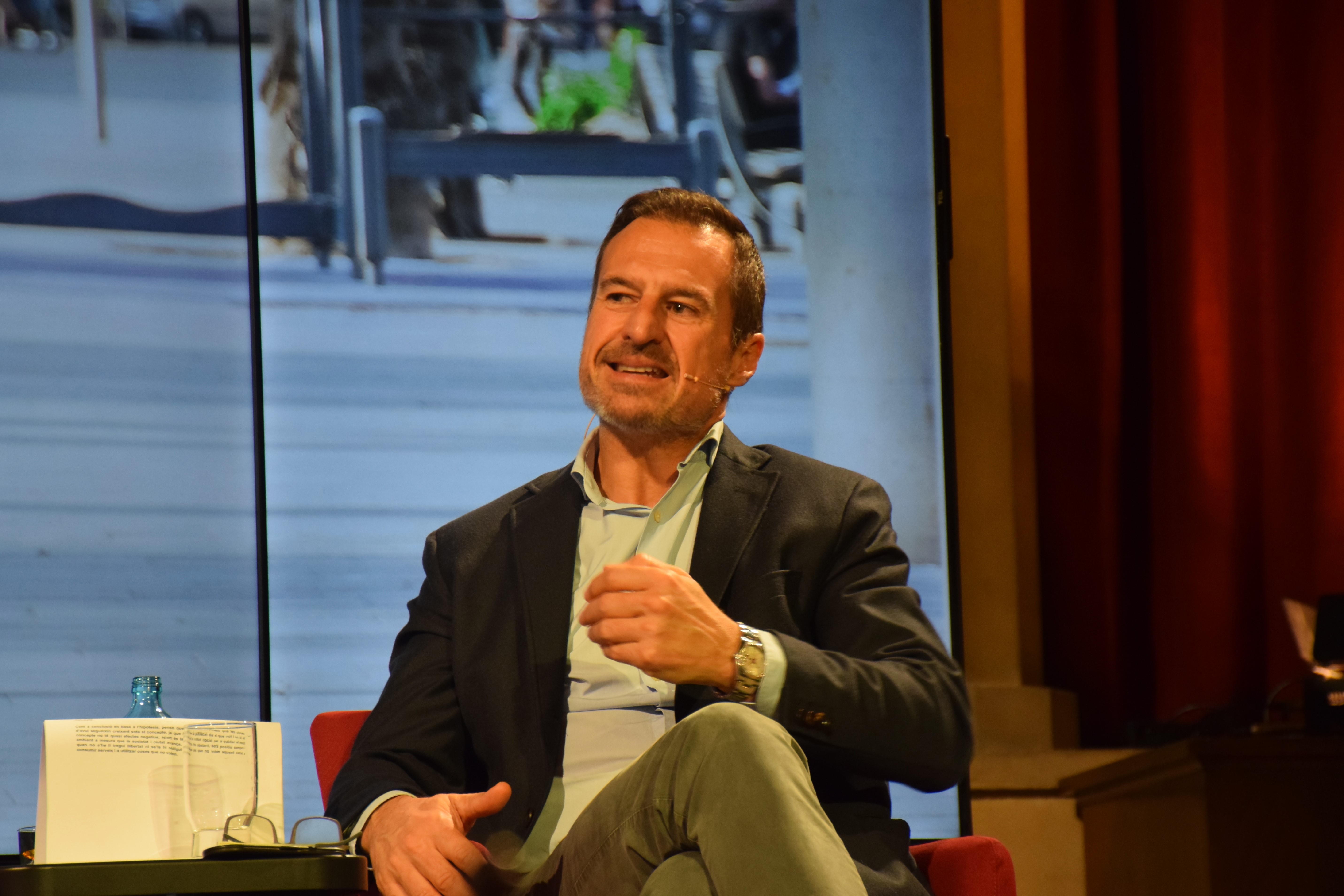 Photography from: Los desafíos del sector turístico en Cataluña, a debate en el cuarto Esmorzar de Foment | CETT